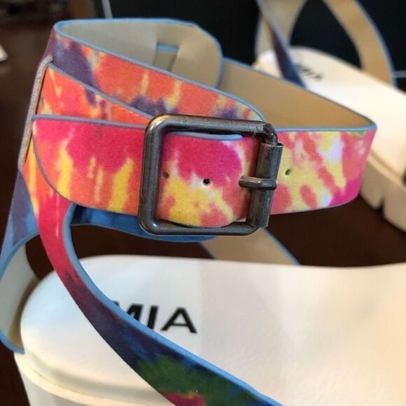 MIA - NWT - L Sz 8 "Madi" Tie-Dye Platform Sandal in Rainbow Colors & White Sole - Picture 10 of 13